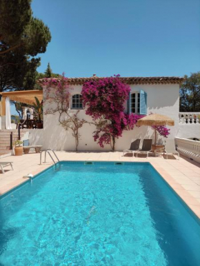 Domaine l'Oiseau Bleu, 800 m from the Beach in Sainte-Maxime
